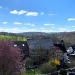 Zum Lahnfelsen 3* Gräveneck