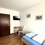 Zum Lahnfelsen